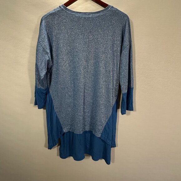 LOGO Lori Goldstein Womens Medium Tunic Top Blue Silver Metallic Sparkle - Picture 6 of 6